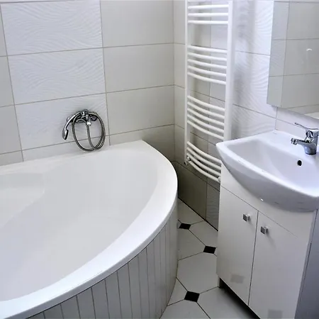 Unicum Vendeghaz Абадсалок