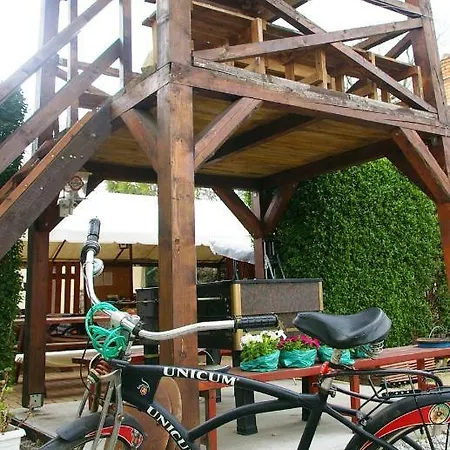 Гостевой дом Unicum Vendeghaz Абадсалок